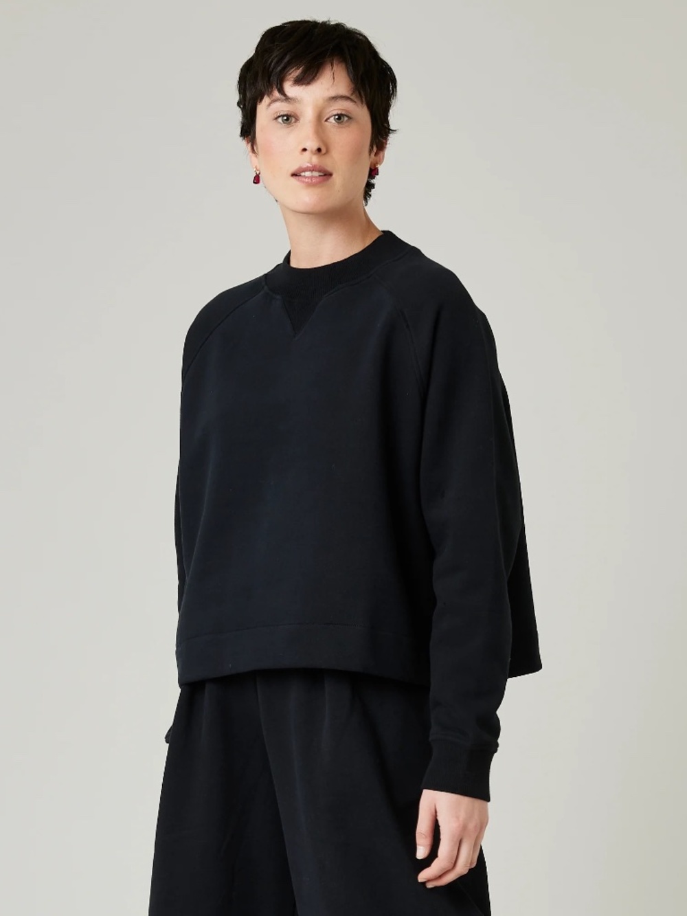 Beyond Nine Noa Fleeceback Jersey Jumper in Black